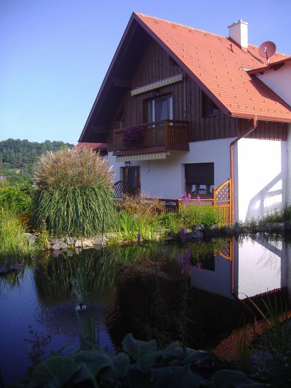 Hotel Garni Huegellandhof Neuhaus am Klausenbach Eksteriør billede