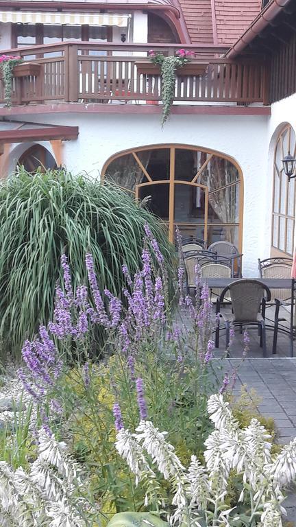 Hotel Garni Huegellandhof Neuhaus am Klausenbach Eksteriør billede