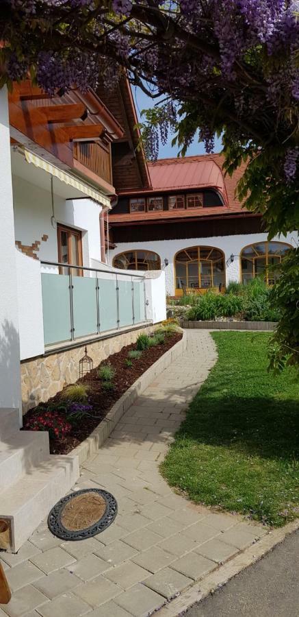 Hotel Garni Huegellandhof Neuhaus am Klausenbach Eksteriør billede
