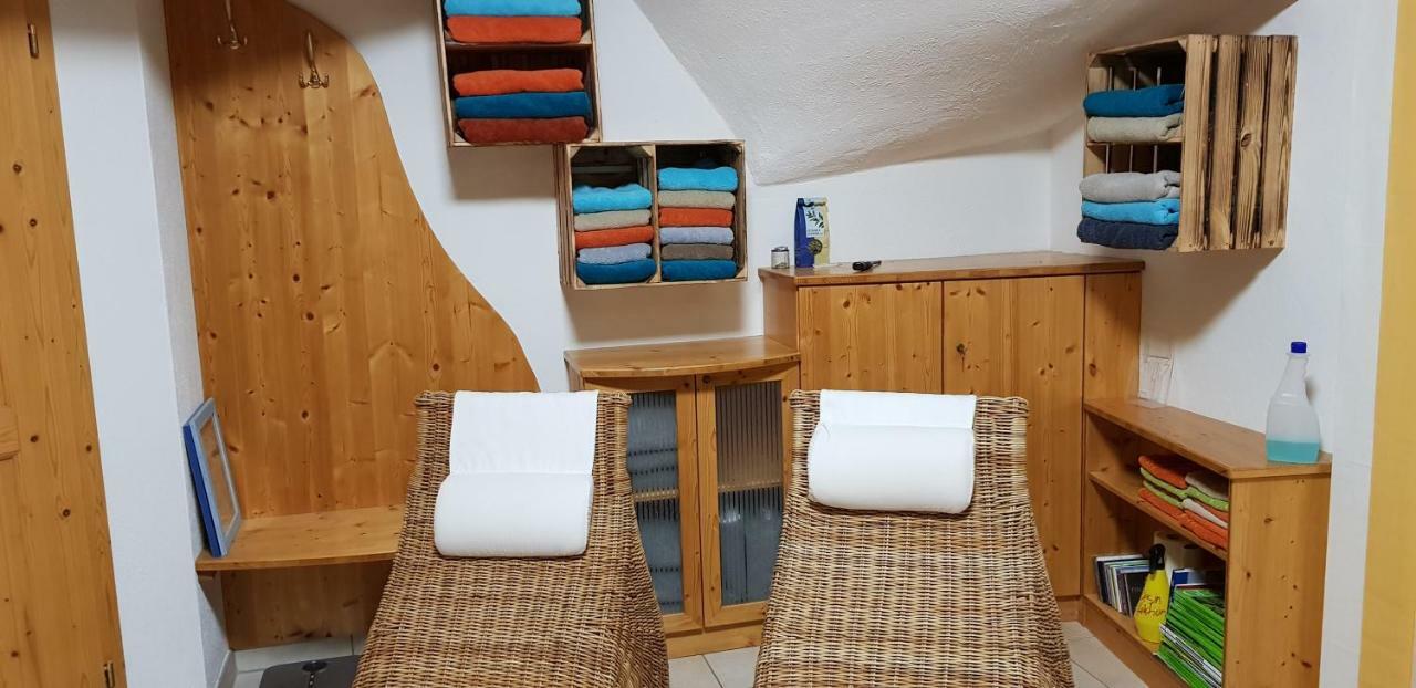 Hotel Garni Huegellandhof Neuhaus am Klausenbach Eksteriør billede